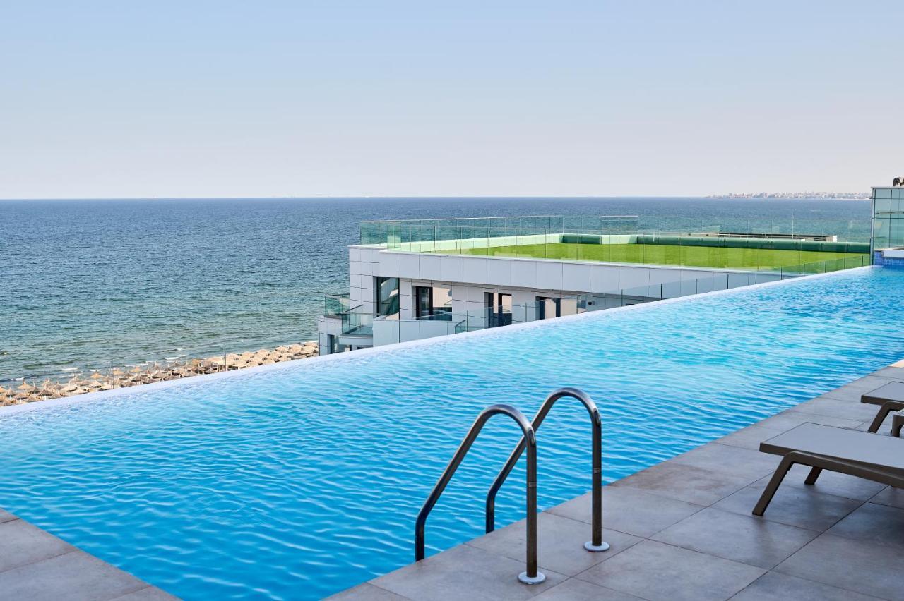 Absolute Sea View - Infinity Pool&spa&ev Friendly Apartament